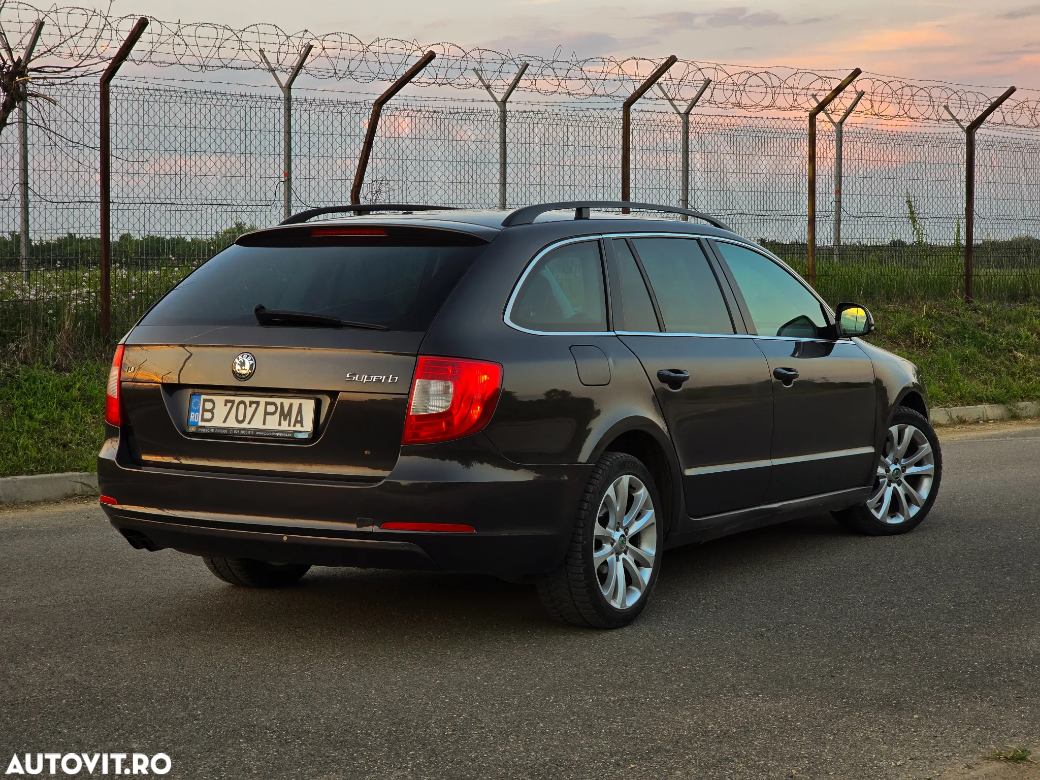 Skoda Superb Combi 1.6 TDI Ambition - 2