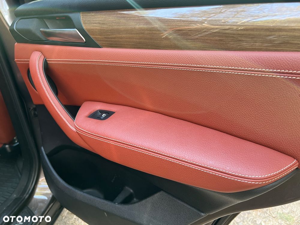 BMW X3 28i xDrive - 10