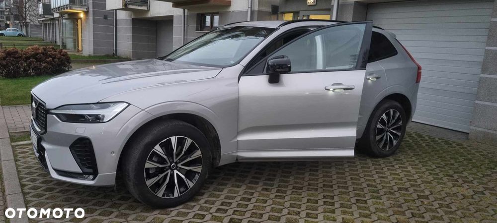 Volvo XC 60 B4 D AWD Plus Dark - 6