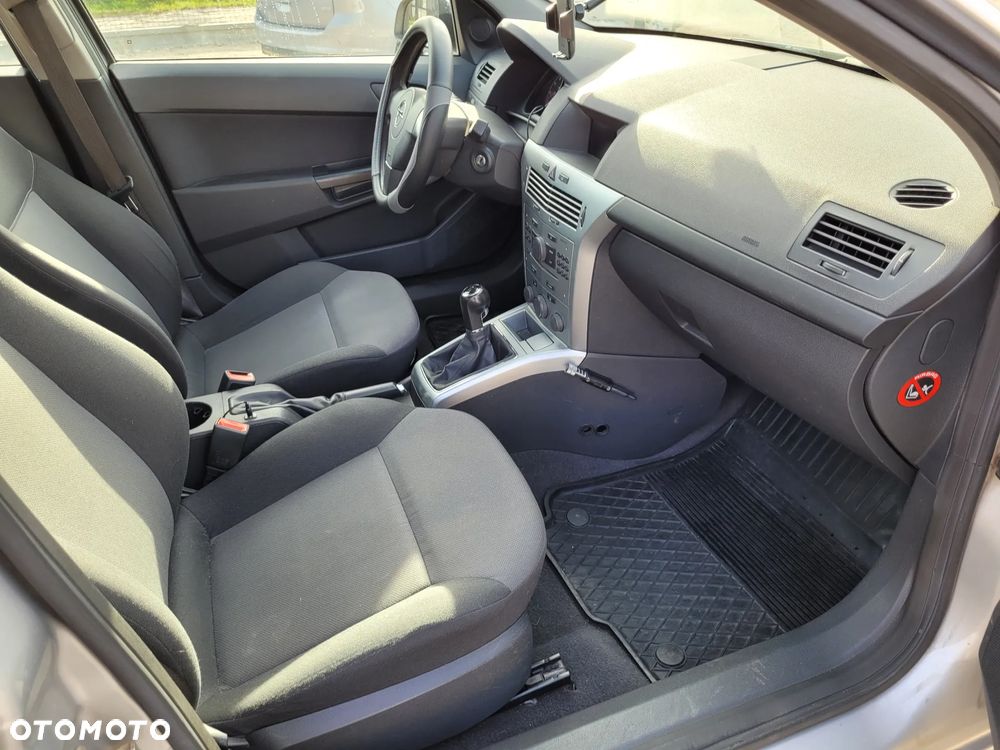 Opel Astra - 14