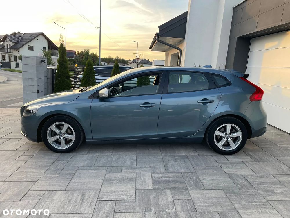 Volvo V40 D2 Summum - 8