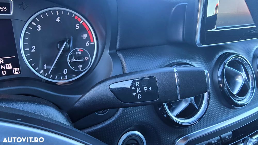 Mercedes-Benz A 180 CDI BlueEFFICIENCY Aut. - 22