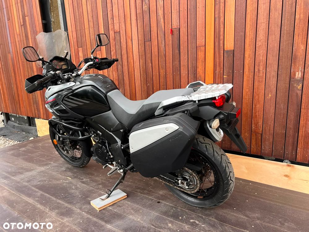 Suzuki V-STROM - 11