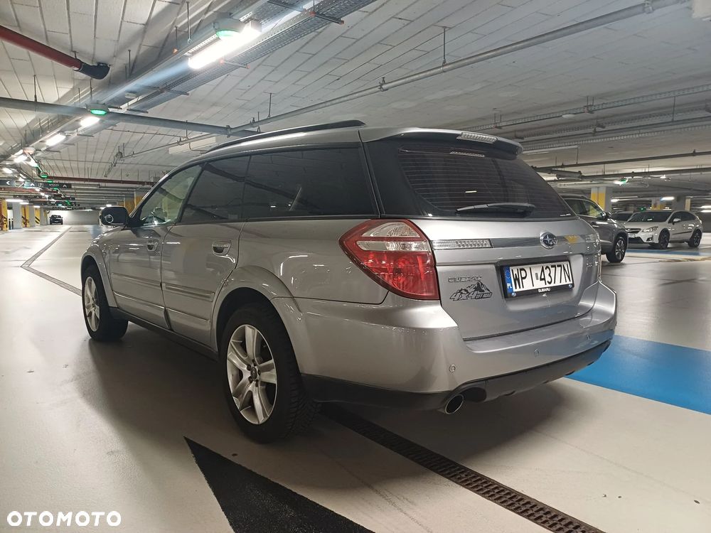 Subaru Outback - 3