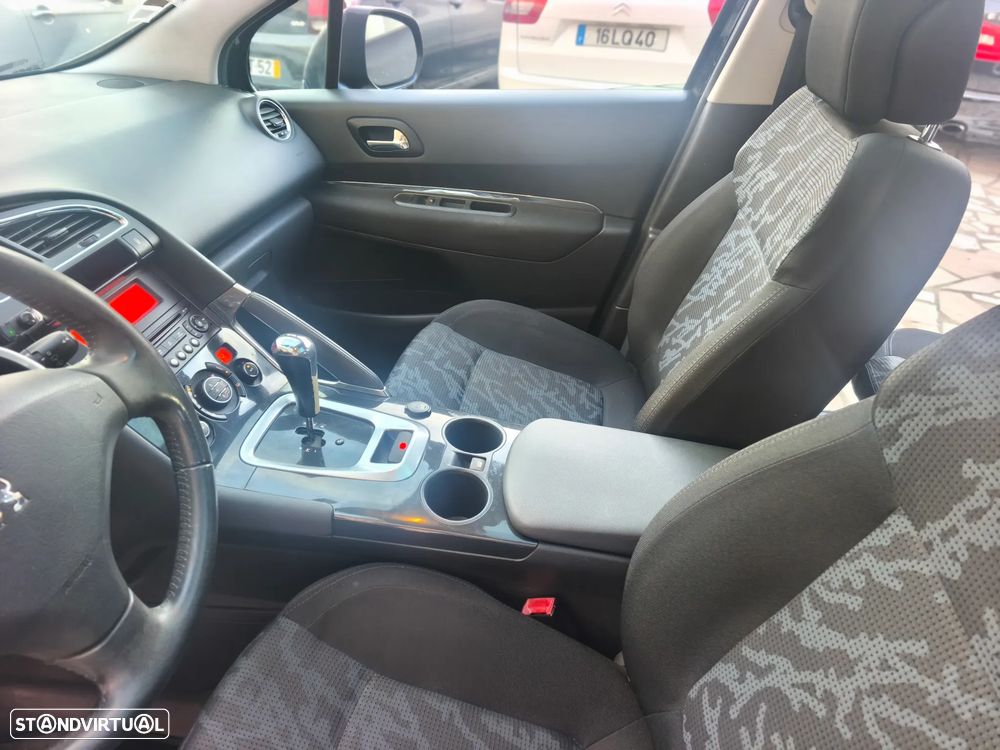Peugeot 3008 1.6 e-HDi Allure CMP6 - 14