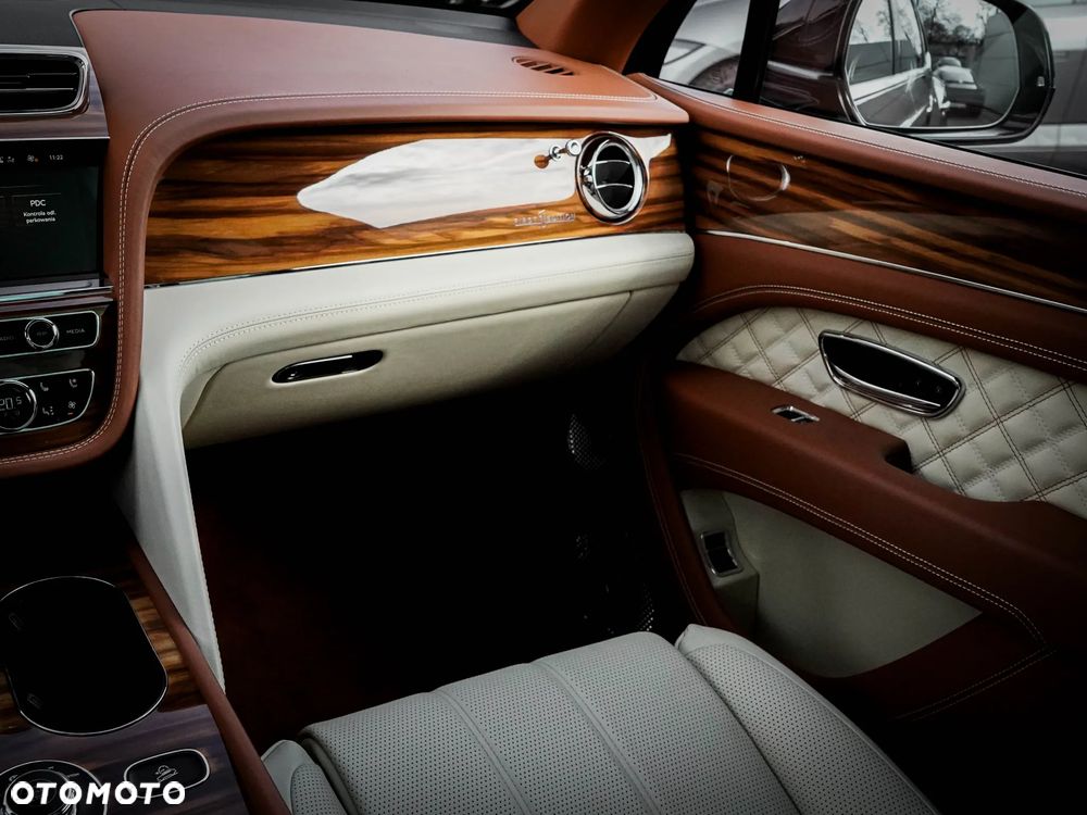 Bentley Bentayga - 17