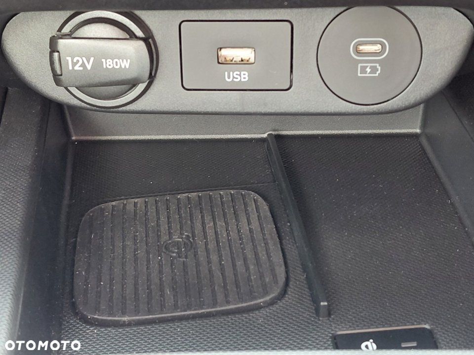 Hyundai Elantra - 18