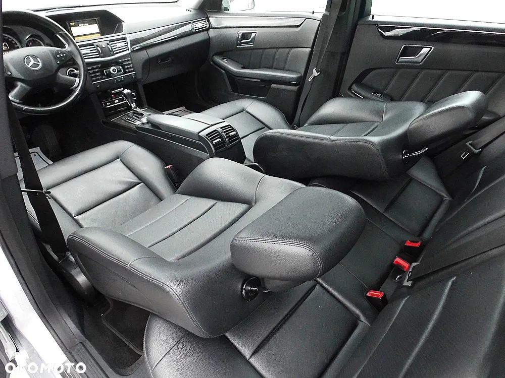 Mercedes-Benz Klasa E 200 CDI DPF BlueEFFICIENCY 7G-TRONIC Avantgarde - 11