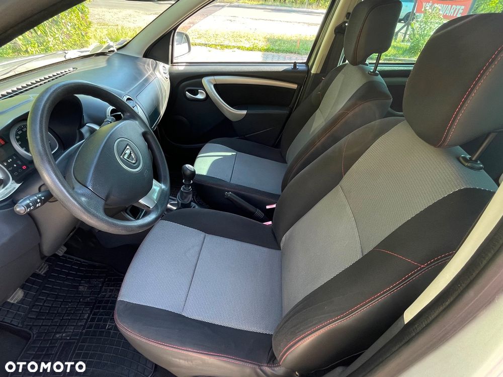 Dacia Duster dCi 110 FAP 4x2 Laureate - 11