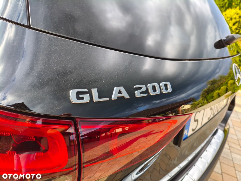Mercedes-Benz GLA 200 AMG Line - 8