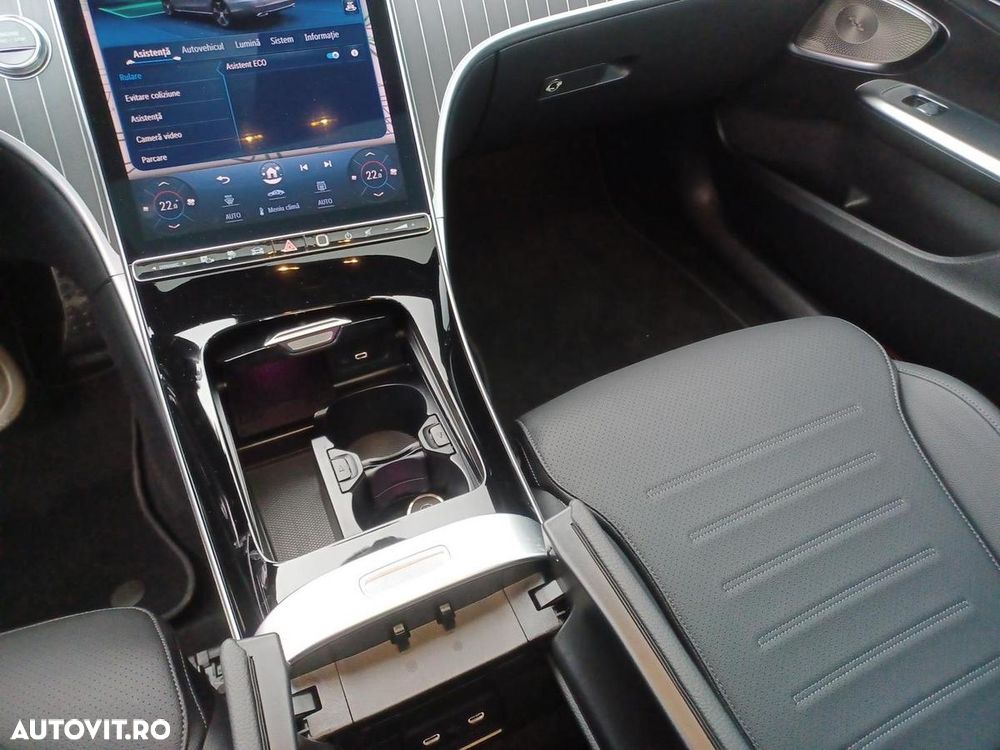 Mercedes-Benz C 400 e 4Matic 9G-TRONIC AMG Line - 26