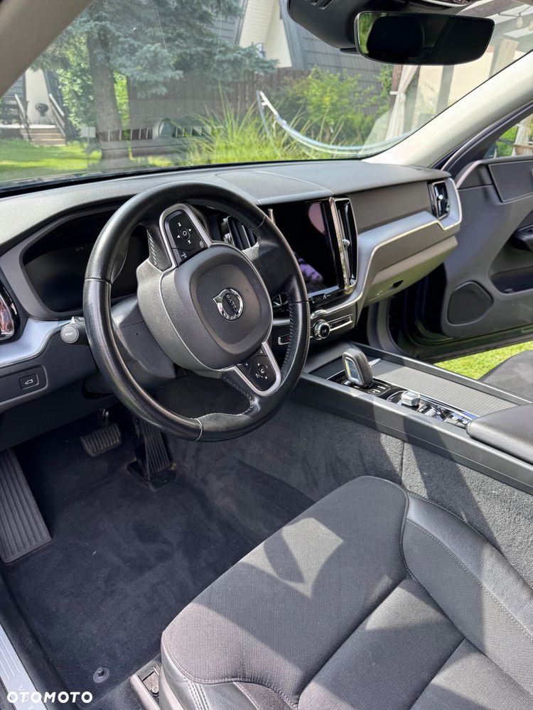 Volvo XC 60 B4 D AWD Geartronic Momentum Pro - 7