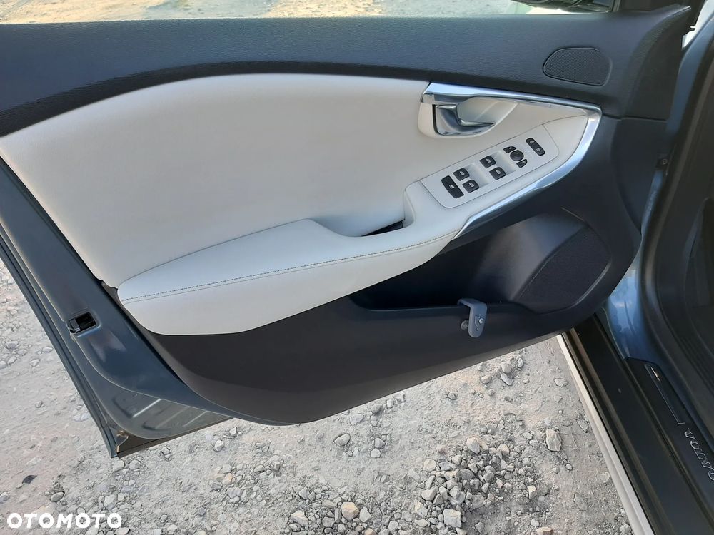Volvo V40 Cross Country D2 - 31