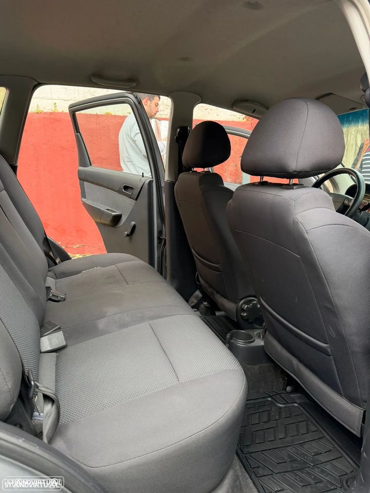 Chevrolet Aveo 1.2 L - 8