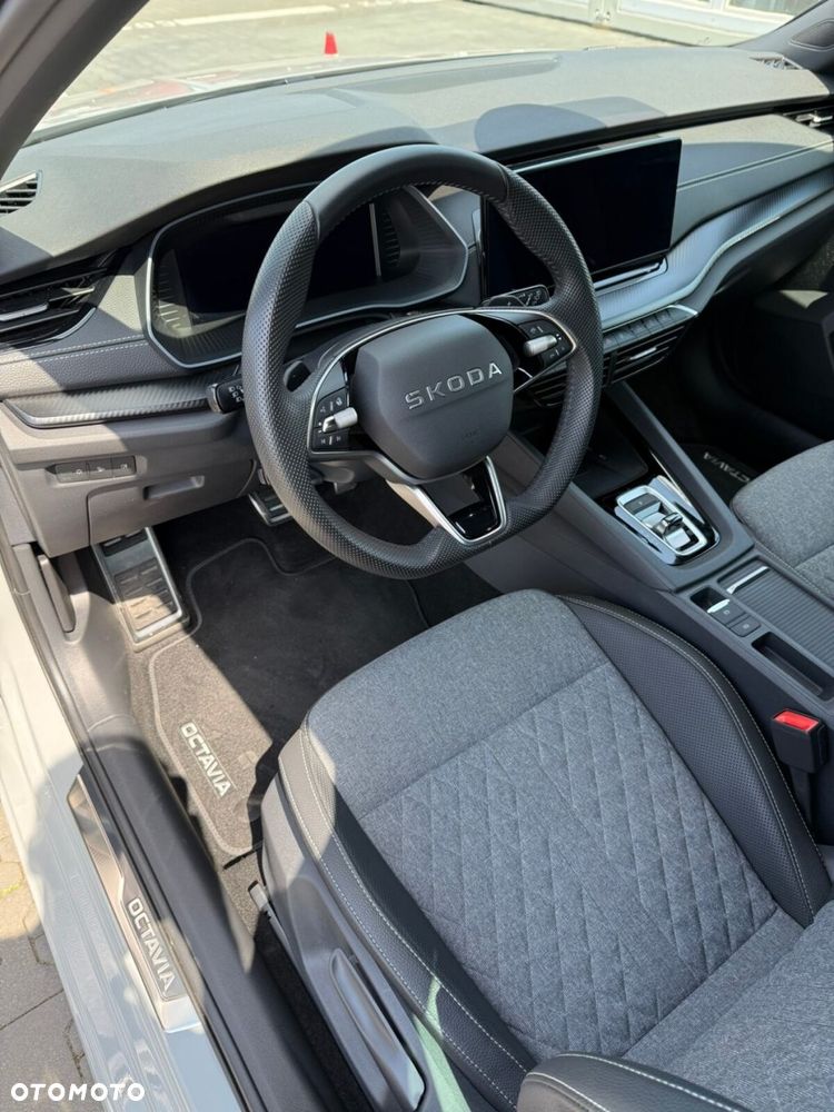 Skoda Octavia 1.5 TSI mHEV Sportline DSG - 11