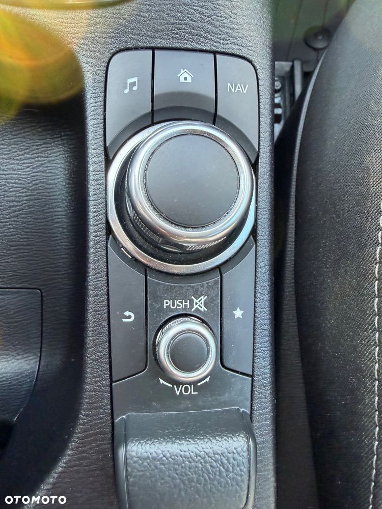 Mazda 2 SKYACTIV-G 90 Nakama - 17