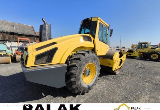 Bomag Walec drogowy  BW 213 DH METAL-GUMA  ,2015 rok - 8