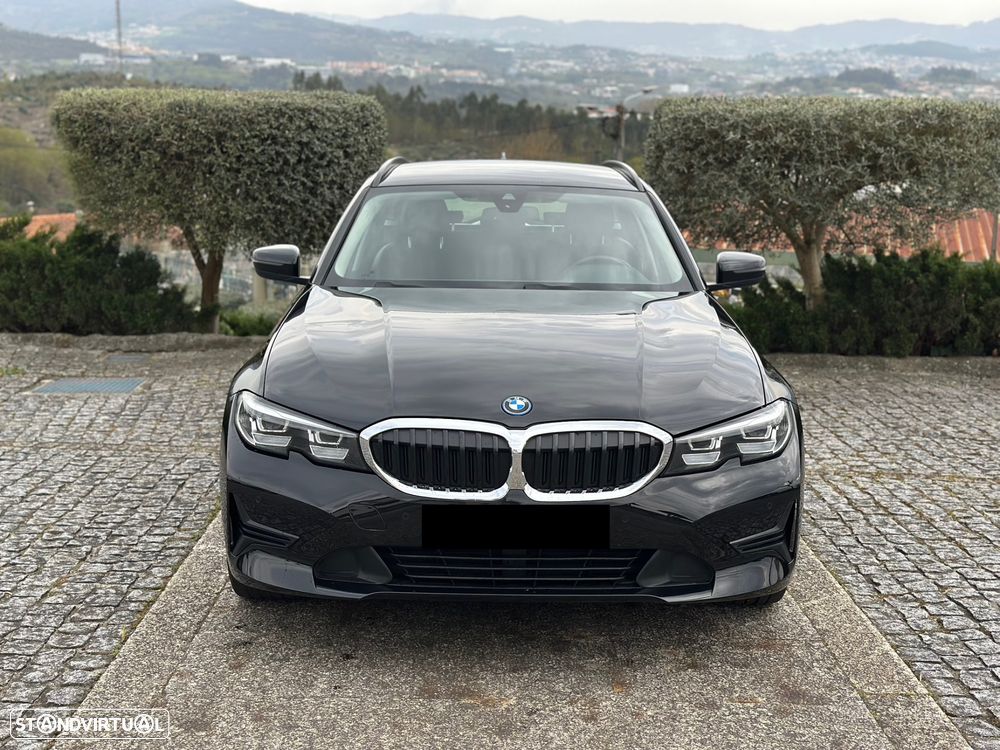 BMW 330 e Aut. Luxury Line - 4