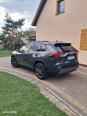 Toyota RAV4 - 8