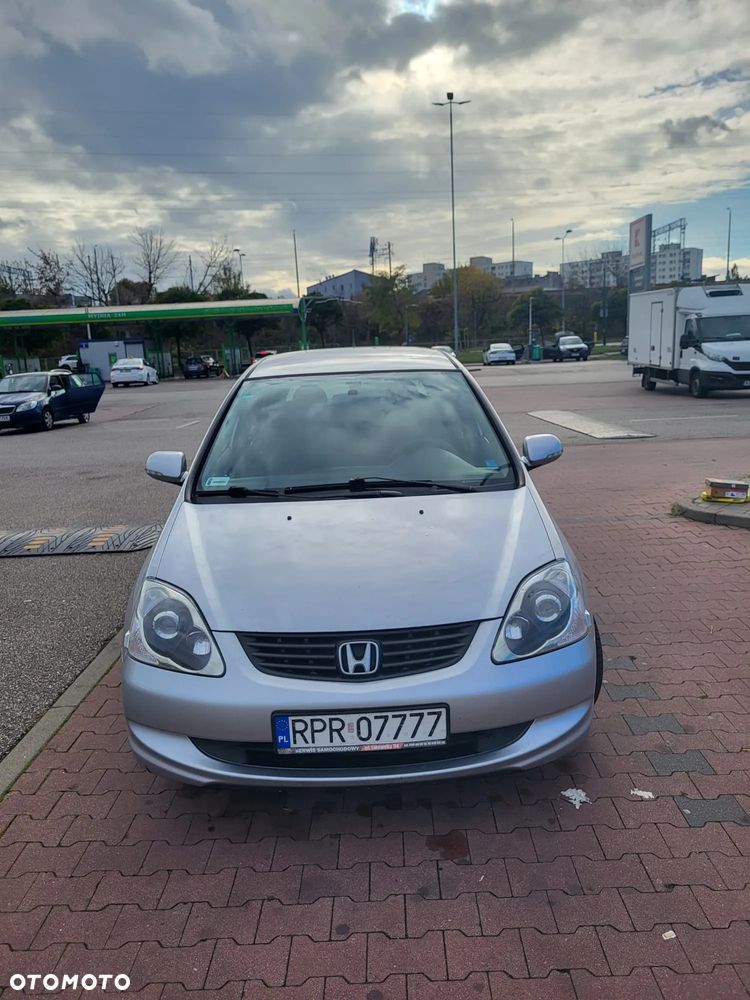 Honda Civic 1.6i ES - 5