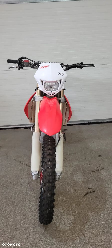 Honda CRF - 11