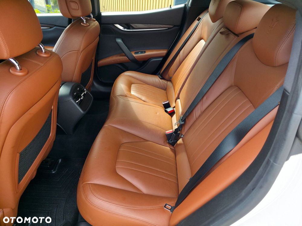 Maserati Ghibli - 11
