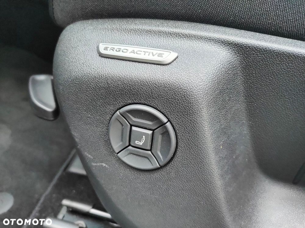 Volkswagen Tiguan - 22