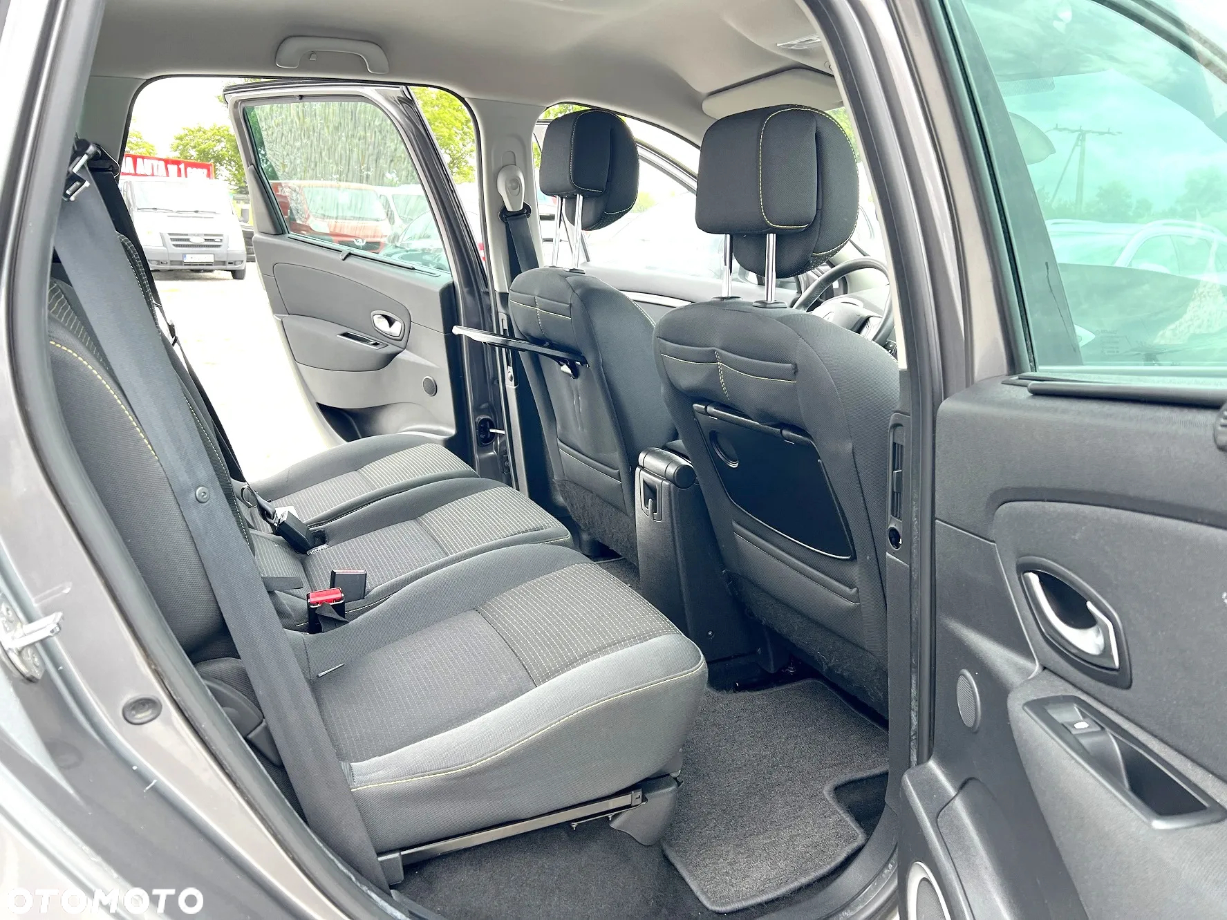 Renault Scenic 1.4 16V TCE Bose Edition - 13