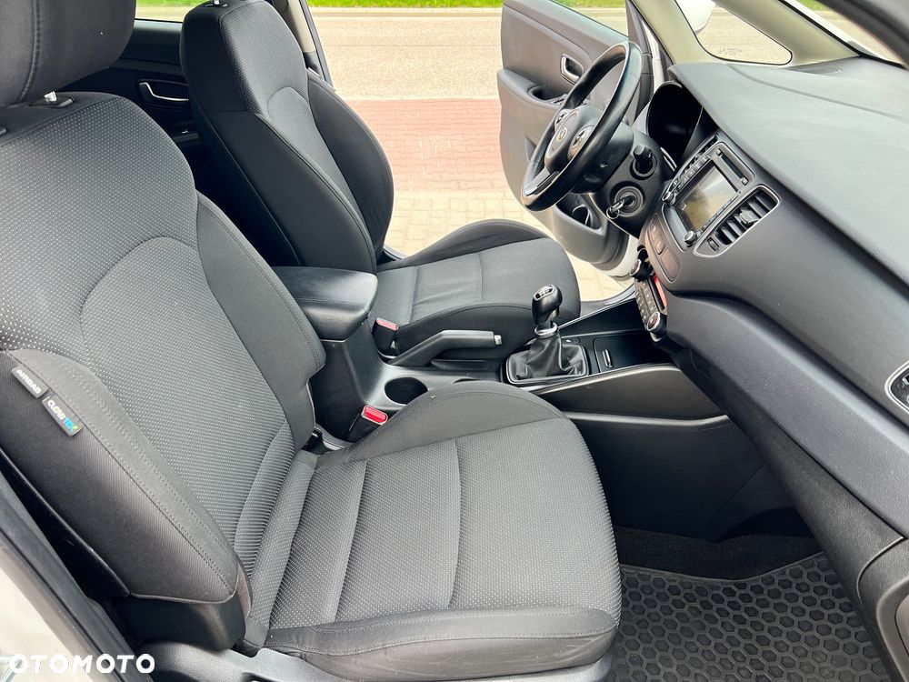Kia Carens 1.7 CRDi Spirit - 15