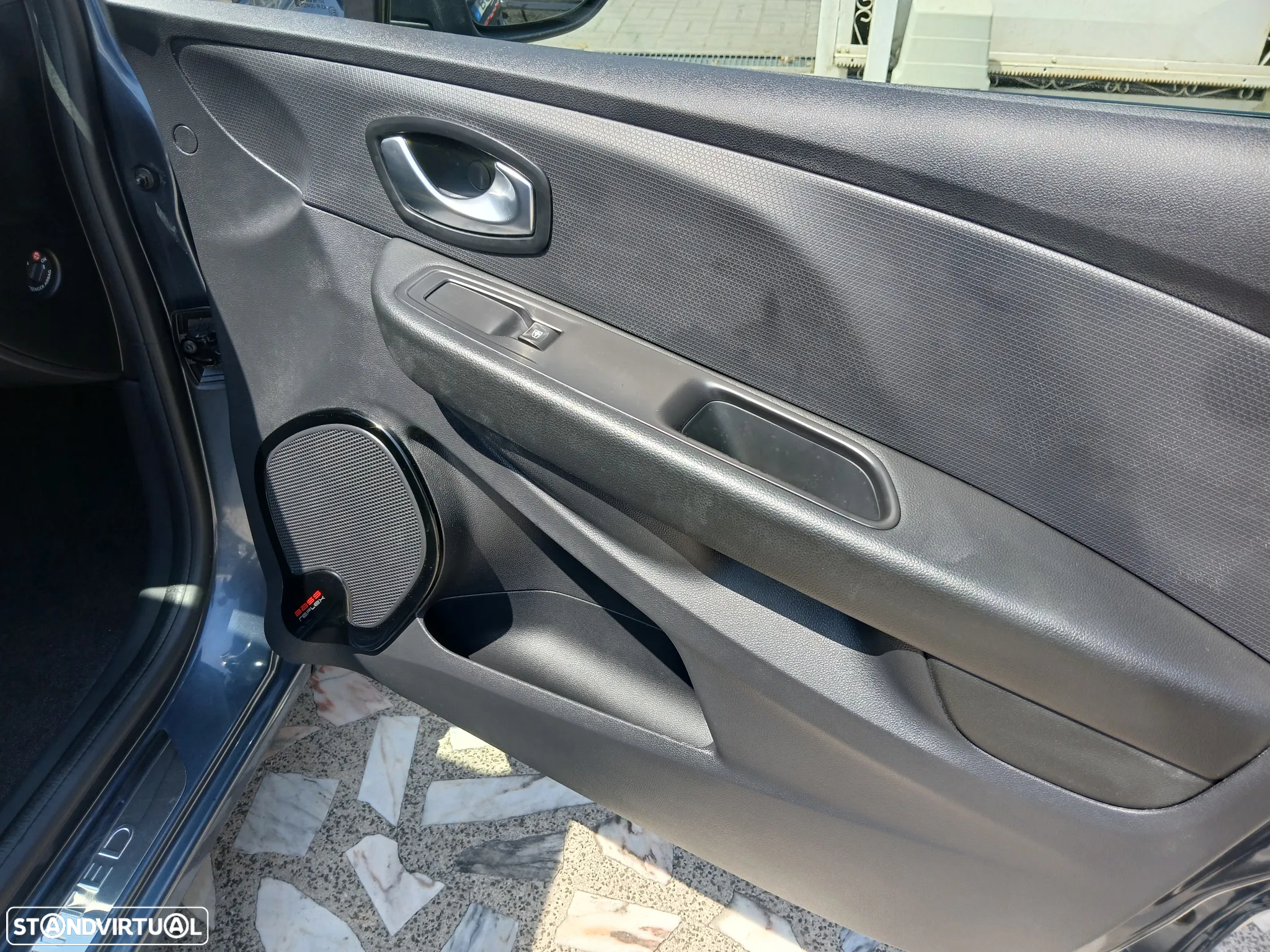 Renault Clio 1.5 dCi Limited - 27