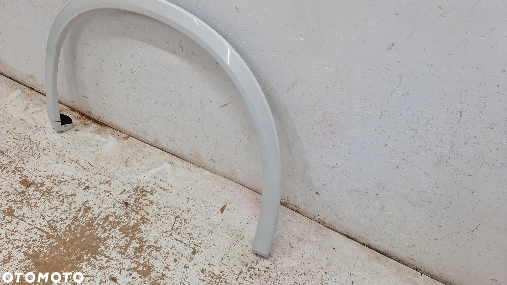 LISTWA BŁOTNIKA PRAWY PRZÓD MAZDA CX60 23- - 3