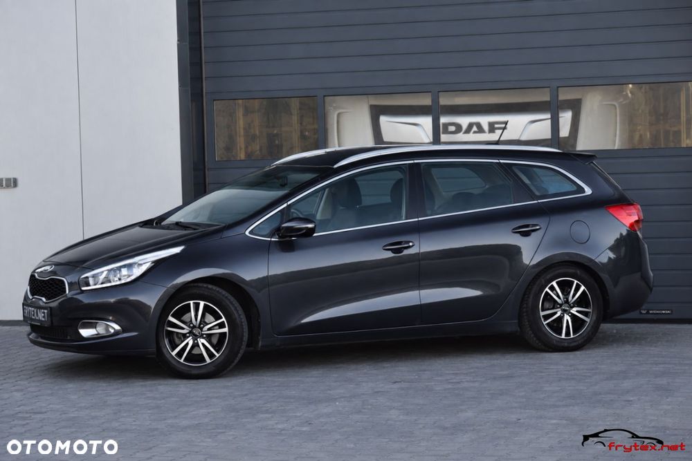 Kia Ceed - 9