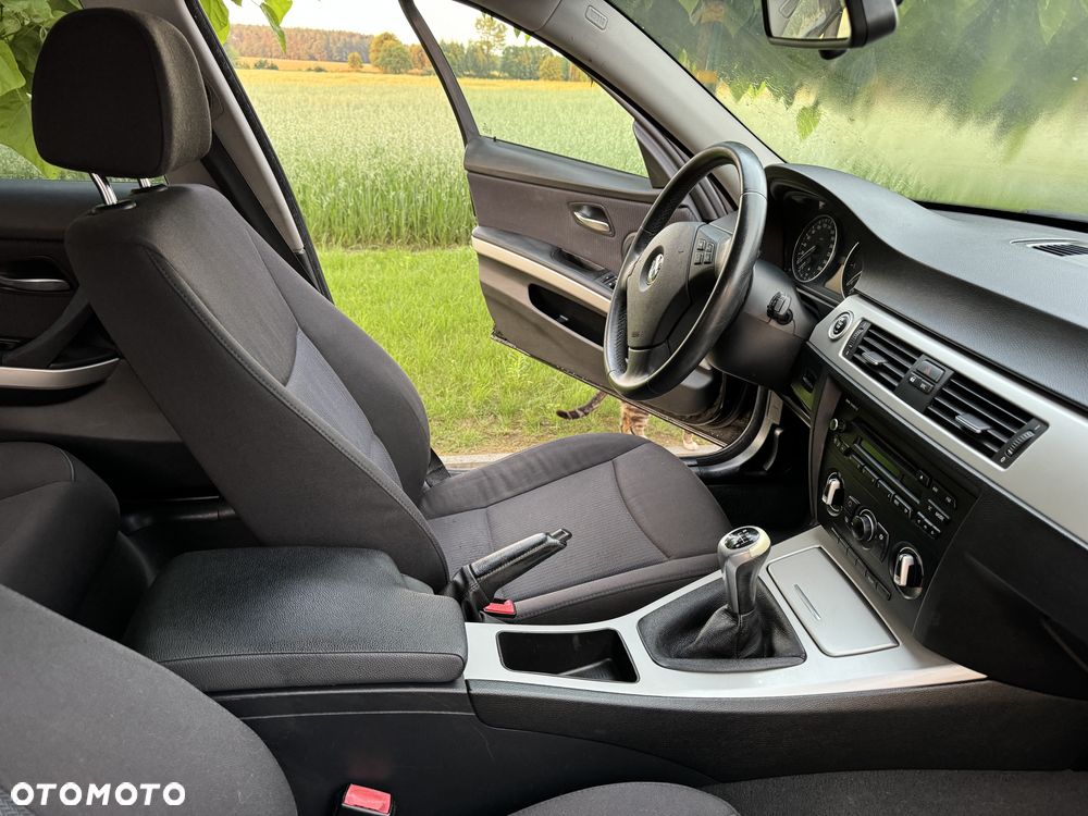 BMW Seria 3 - 19