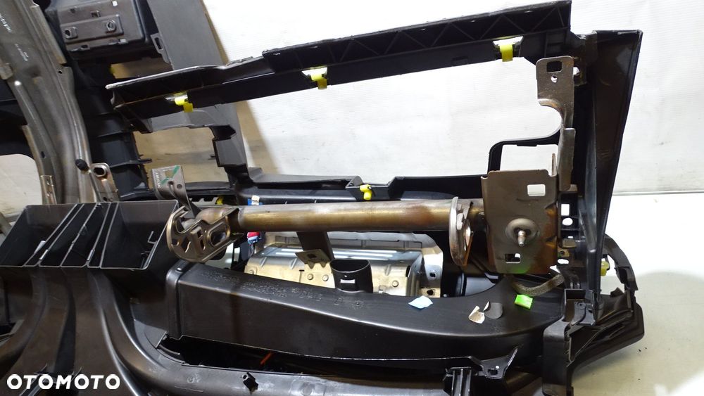 DESKA ROZDZIELCZA PEUGEOT 207 1.6HDI - 13