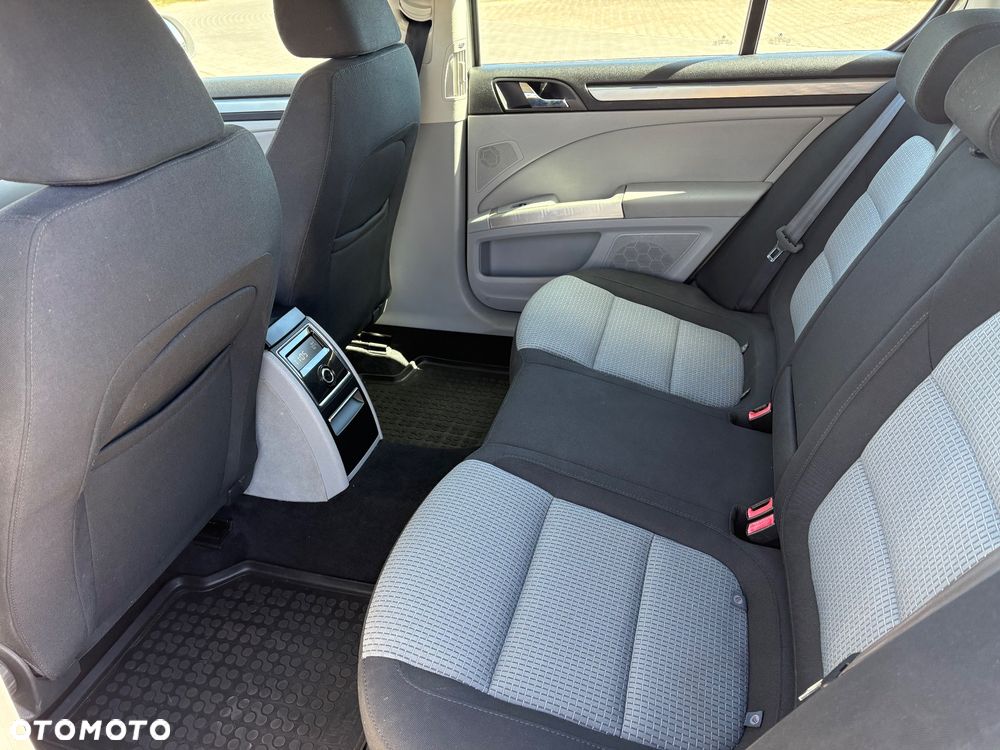 Skoda Superb 1.8 TSI Ambition - 14