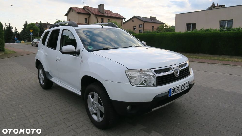 Dacia Duster 1.6 16V 4x2 Essentiel - 1