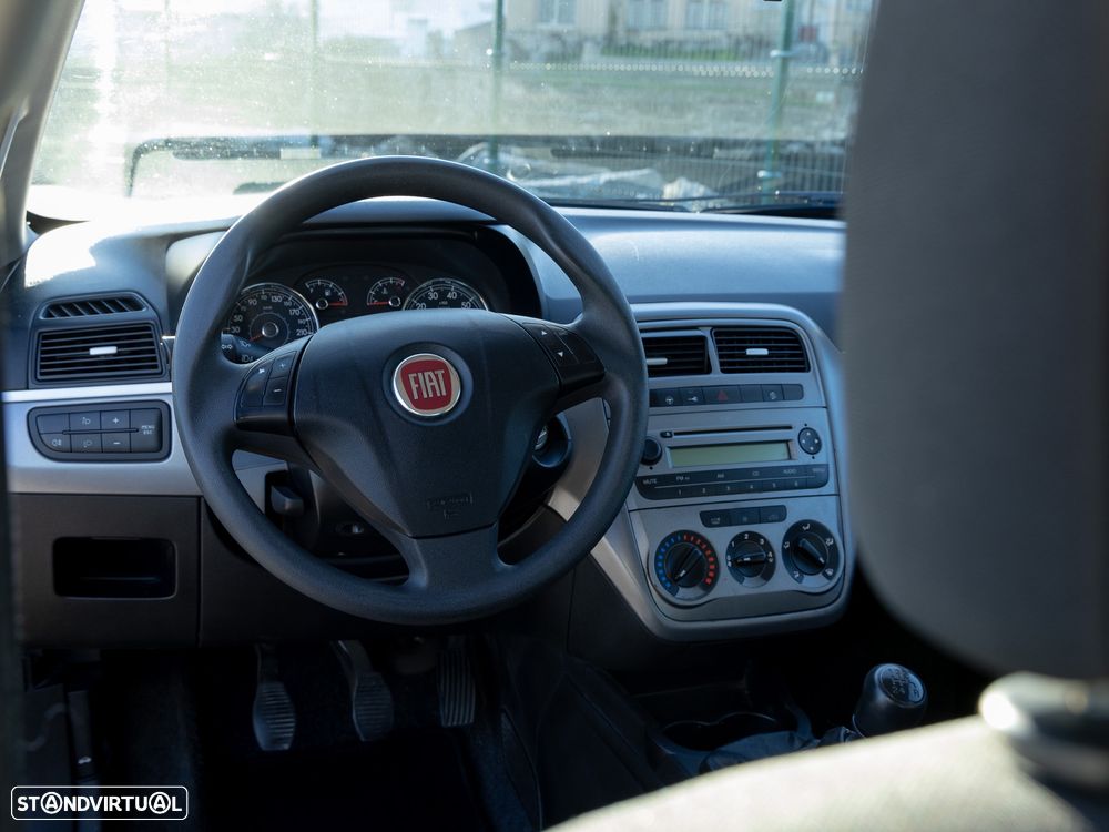 Fiat Punto 1.2 Lounge S&S - 8