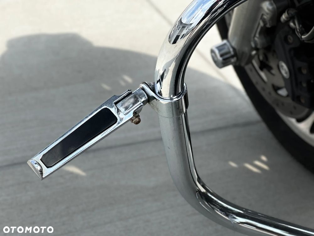 Harley-Davidson FLHT Electra Glide Standard - 32