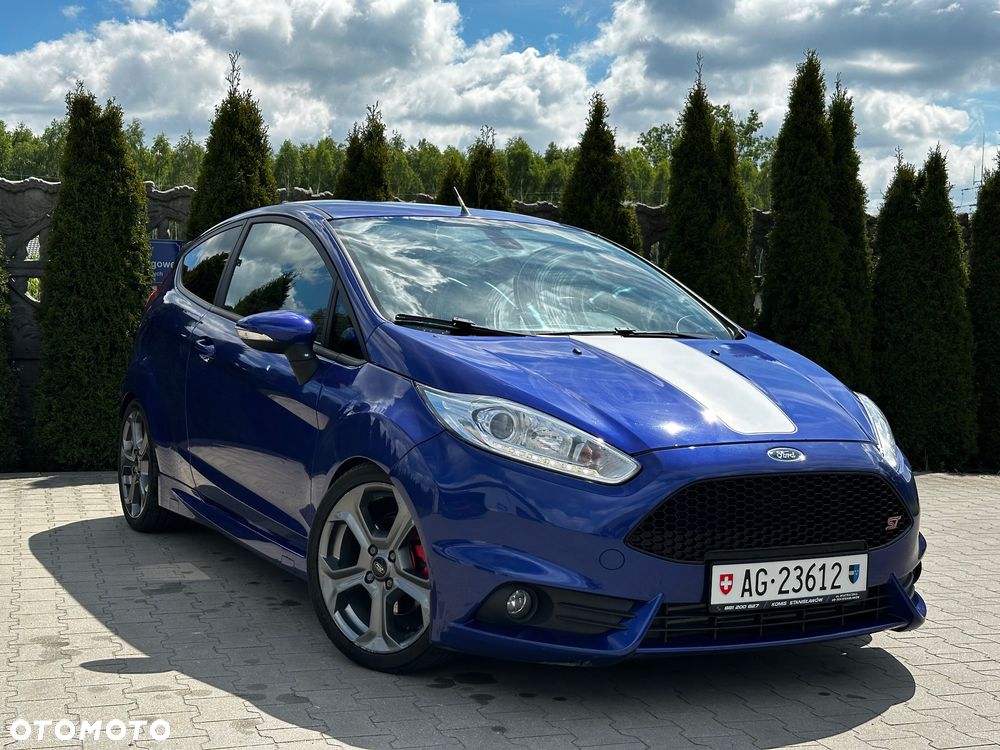 Ford Fiesta 1.6 EcoBoost mit Leder-Sport-Paket ST - 5