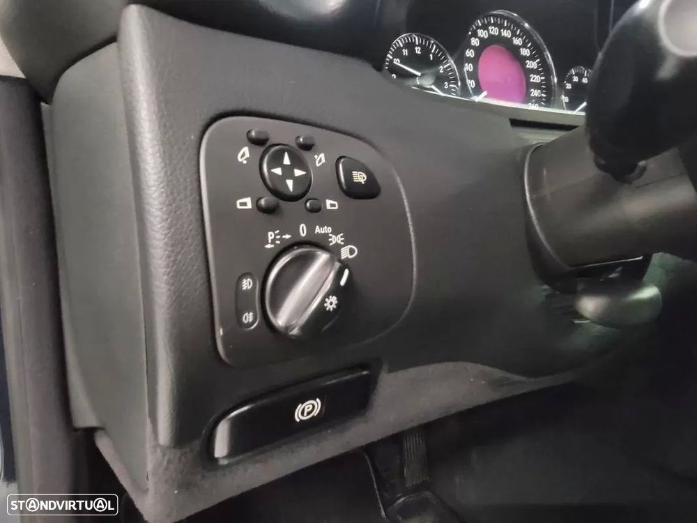 Mercedes-Benz CLK 200 K Avantgarde Aut. - 25