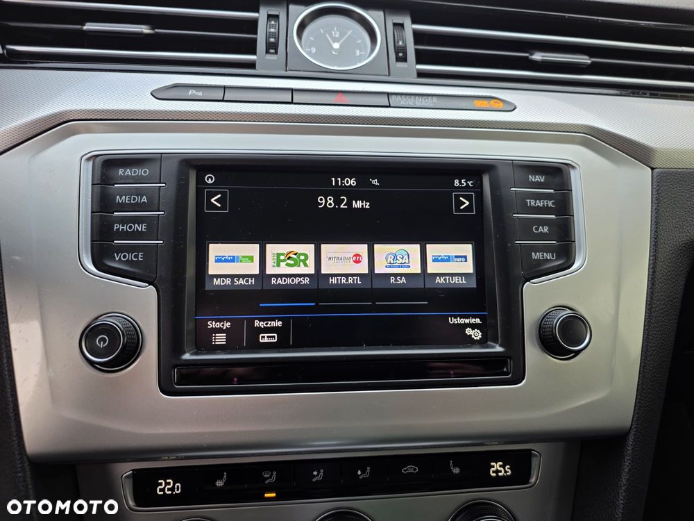 Volkswagen Passat Variant 2.0 TDI SCR DSG Comfortline - 22