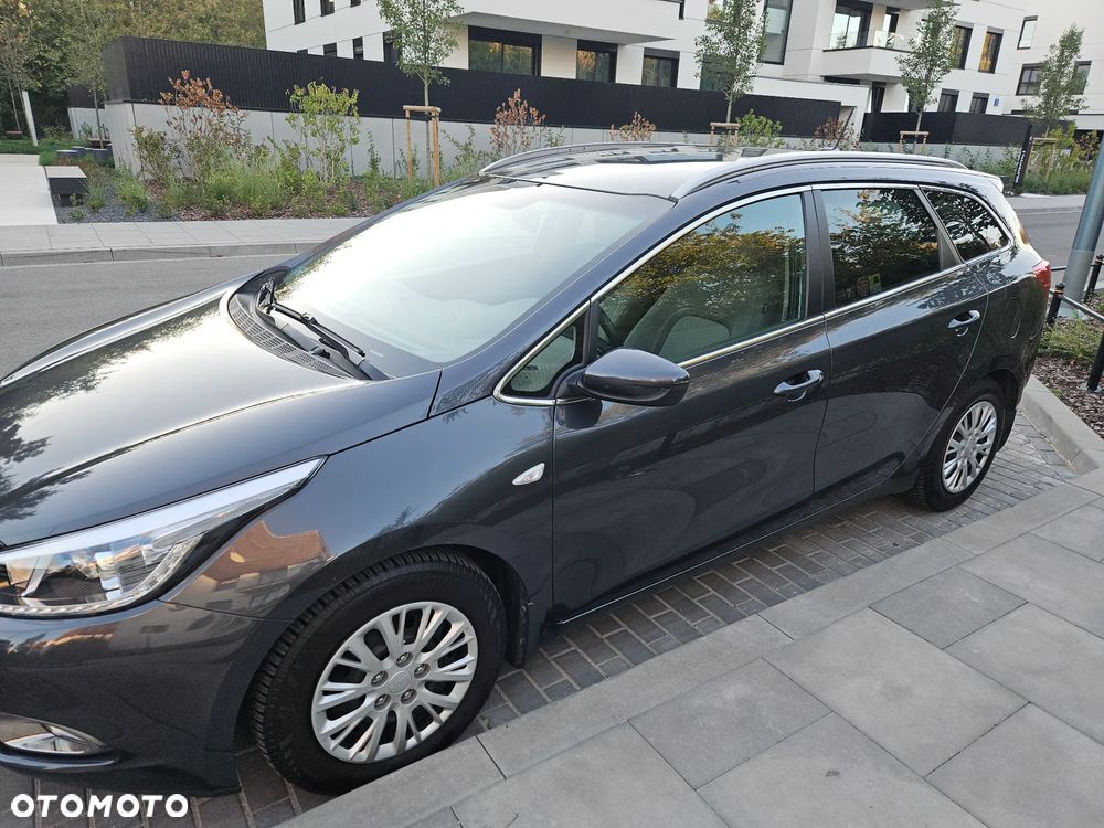 Kia Ceed Cee'd 1.6 GDI Business Line - 3