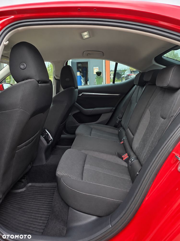 Skoda Octavia 2.0 TDI SCR Style DSG - 17