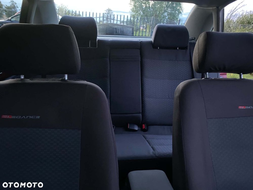 Audi A4 Limousine 1.8 - 12