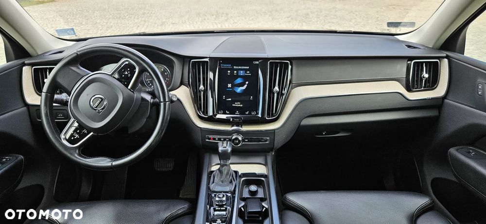 Volvo XC 60 T4 Inscription - 32