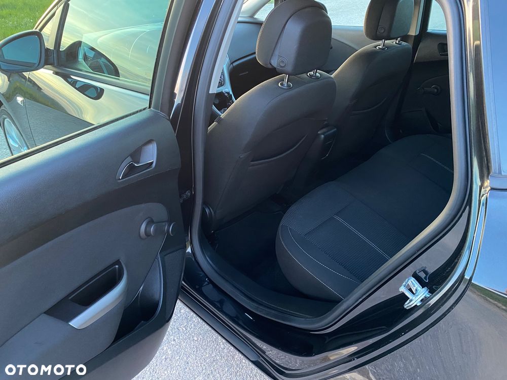 Opel Astra 1.4 Turbo Design Edition - 20