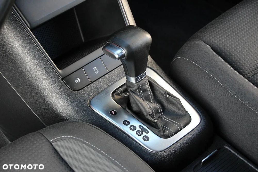 Volkswagen Golf Plus 1.4 TSI DSG Team - 30