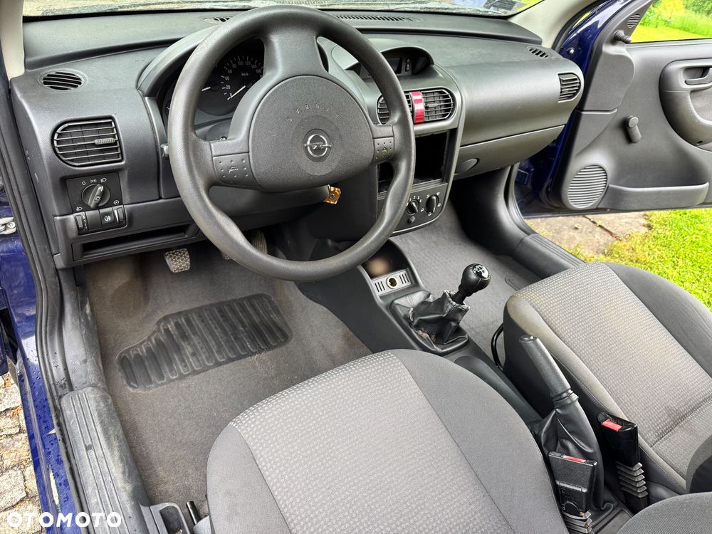 Opel Corsa 1.0 12V Base / Start - 11