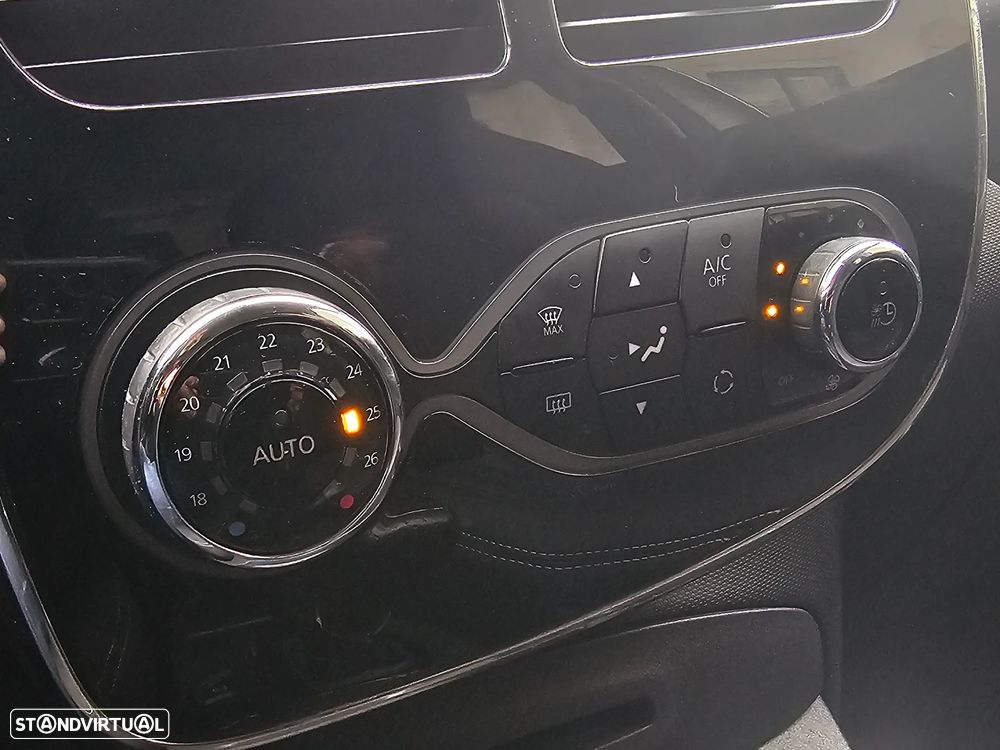 Renault Zoe (s/ Bateria) Limited 40 Flex - 15