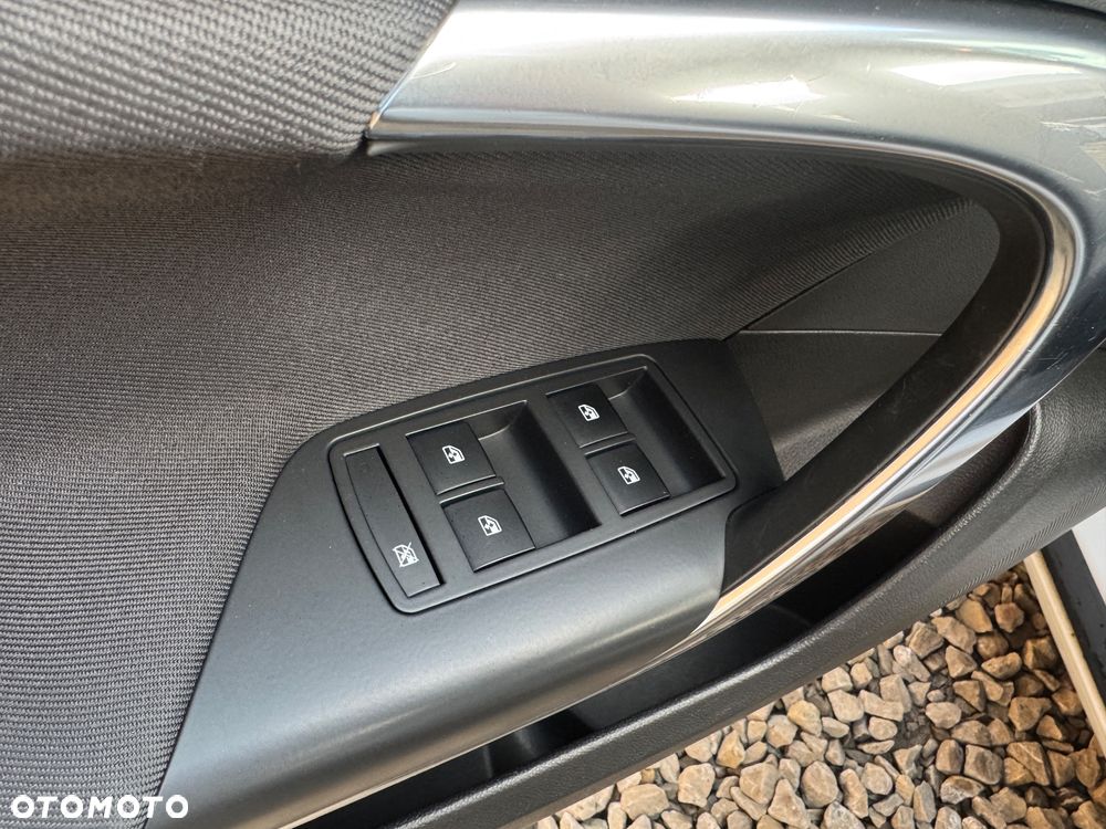 Opel Insignia 2.0 CDTI ecoFLEXStart/Stop Edition - 16